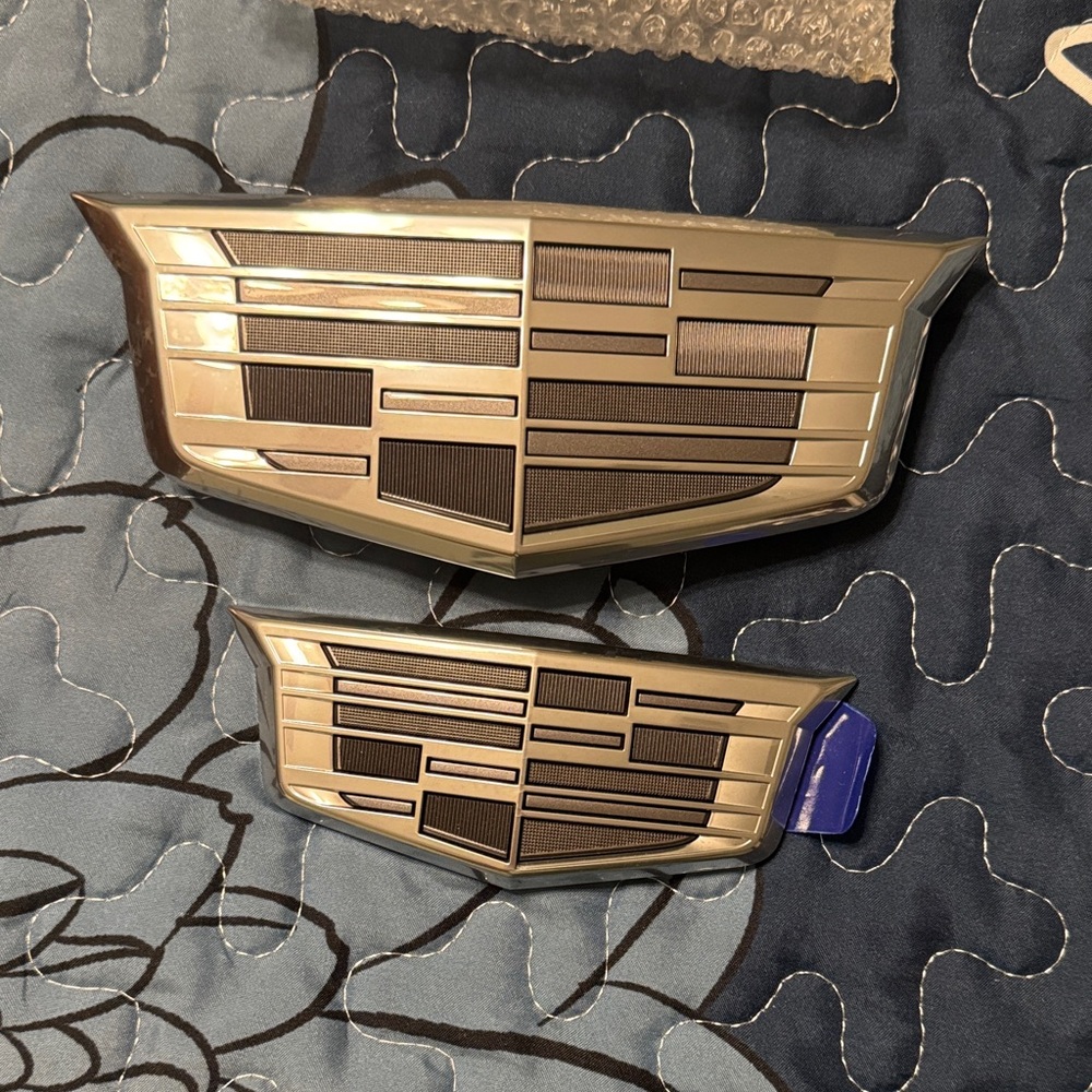 Emblem Set - Silver and Black